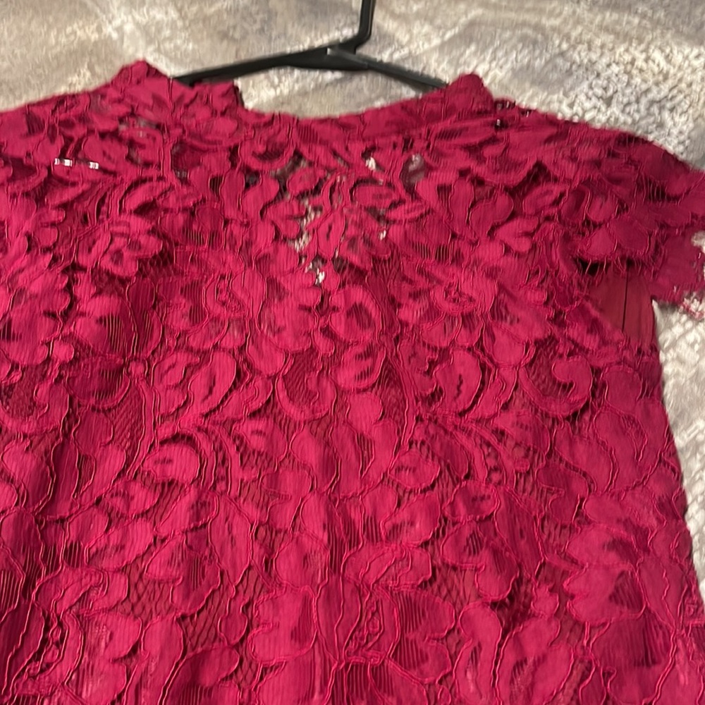 Very beautiful lace midi dress - Picture 7 of 9